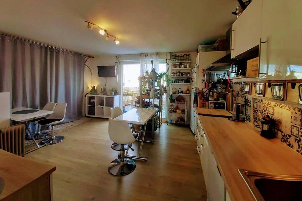 Apartamento T2 Cosy A La Plage, Terrasse Vue Sur Et Parking Privatif *